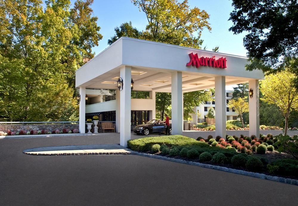 Marriott Park Ridge Hotel Exterior photo
