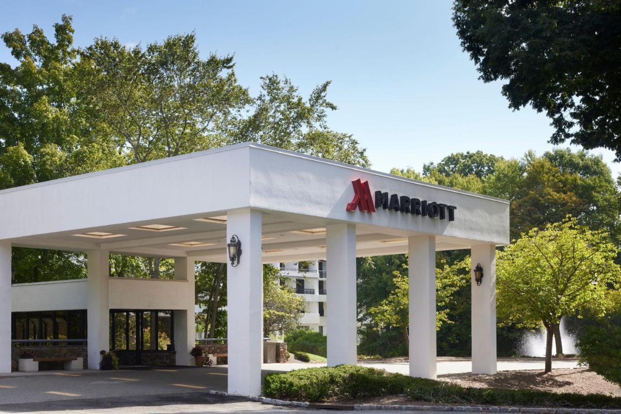 Marriott Park Ridge Hotel Exterior photo