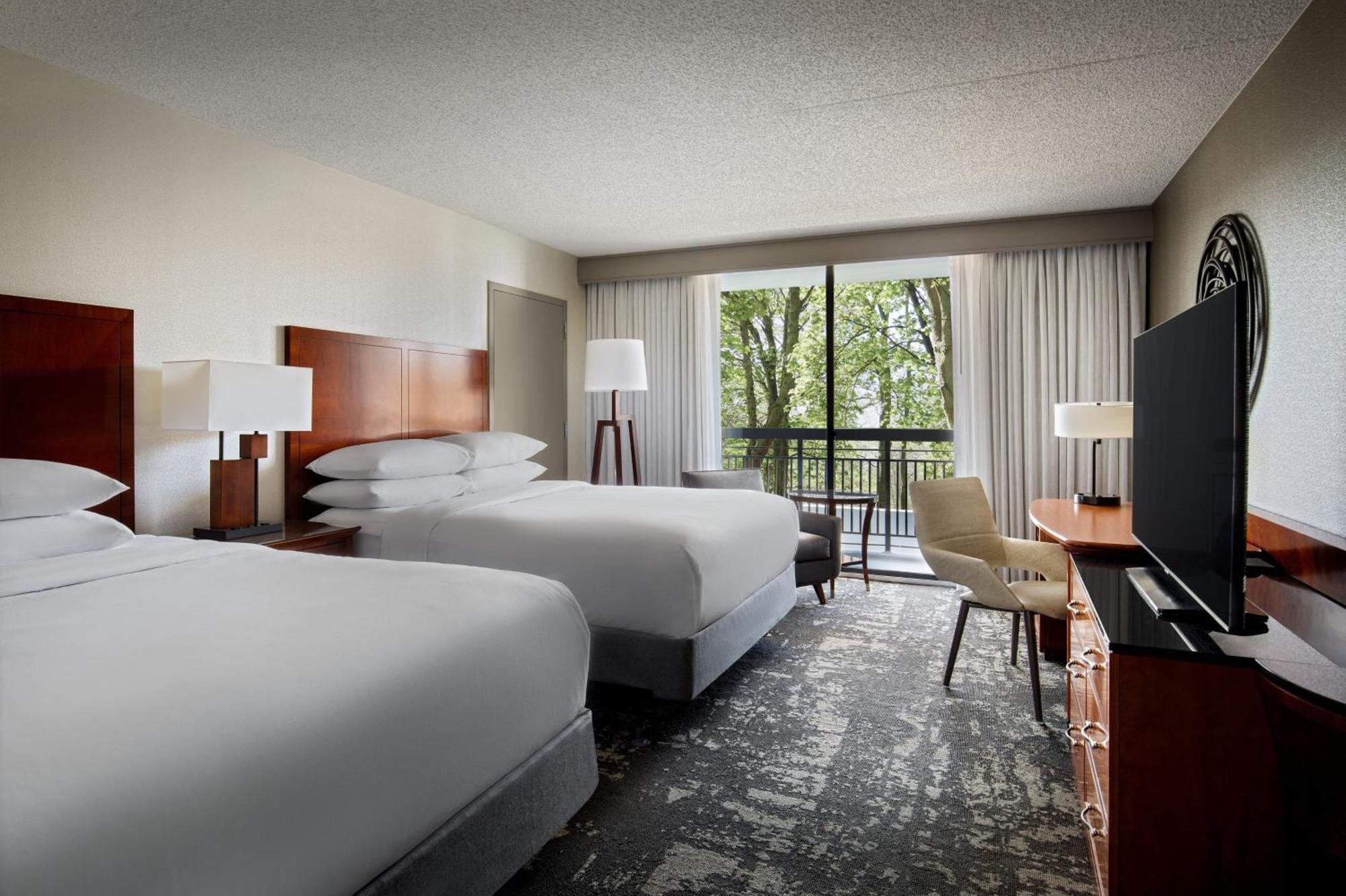 Marriott Park Ridge Hotel Exterior photo